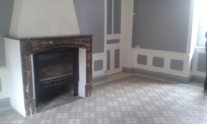 PRES BALBIGNY MAISON DE BOURG A RAFRAICHIR