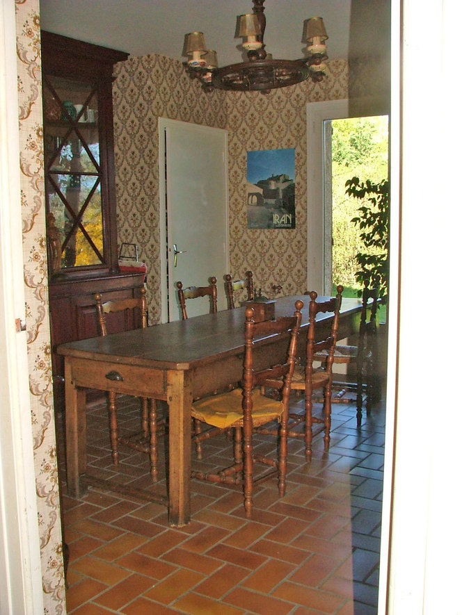 POUILLY LES FEURS GRANDE MAISON SUR 2900M2 CALME POUILLY LES FEURS GRANDE MAISON SUR 2900M2 CALME