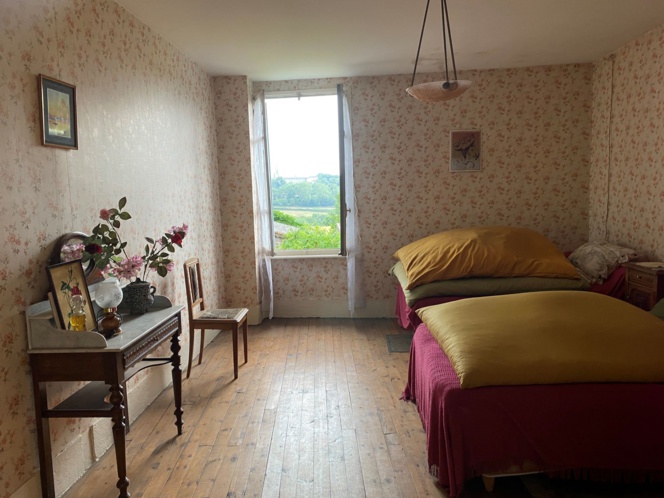 1387/ A89/A72 MAISON DE VILLAGE AVEC TERRAIN - EXCLUSIVITE 1387/ A89/A72 MAISON DE VILLAGE AVEC TERRAIN - EXCLUSIVITE