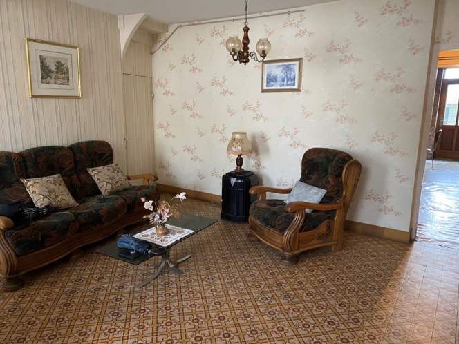 1387/ A89/A72 MAISON DE VILLAGE AVEC TERRAIN - EXCLUSIVITE 1387/ A89/A72 MAISON DE VILLAGE AVEC TERRAIN - EXCLUSIVITE